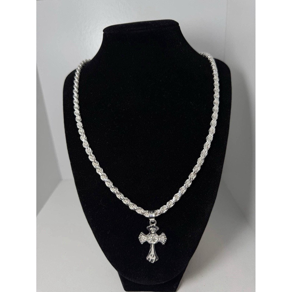 Cadena tejido rope con dije de‎ cruz plata 925 - 21 inch
